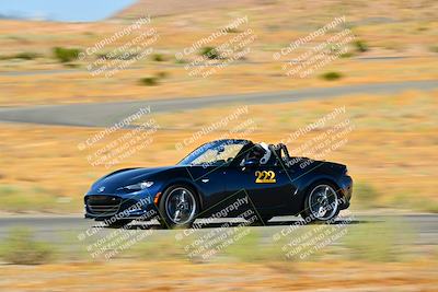 media/Oct-06-2024-Extreme Speed (Sun) [[566413cb2b]]/Blue/Session 1 (Turns 11 and 12)/